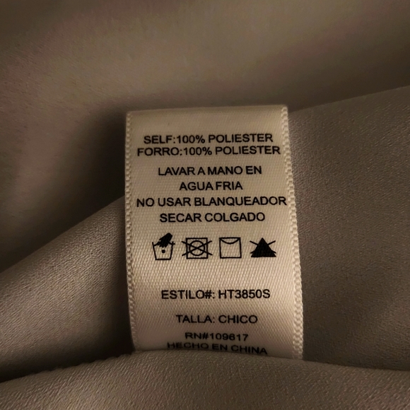 ** 2/$15 ** Stella Luce Silky Layered Sleeveless Blouse - Picture 6 of 9